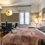 Housmart Azzo Gardino 4 Apartment