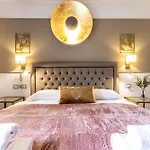 Housmart Azzo Gardino 4 Apartment *