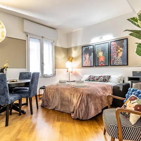Housmart Azzo Gardino 4 * 博洛尼亚