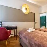 Housmart Azzo Gardino 4 * 博洛尼亚