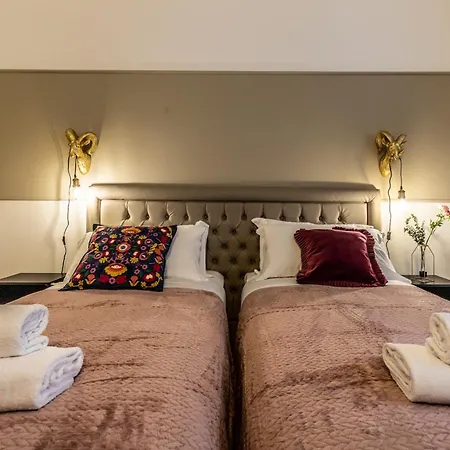 Housmart Azzo Gardino 4 *