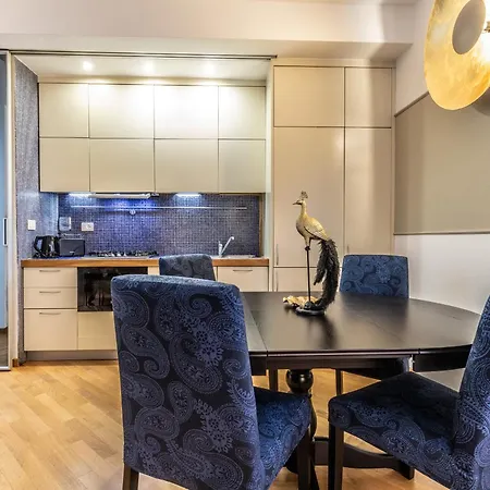 Housmart Azzo Gardino 4 Bolonya