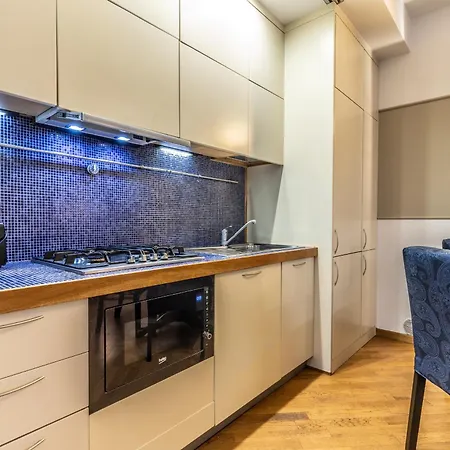 Housmart Azzo Gardino 4 *