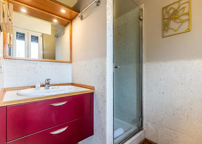 Апартаменты Housmart Azzo Gardino 4 *