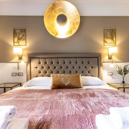 Housmart Azzo Gardino 4 Lejlighed *